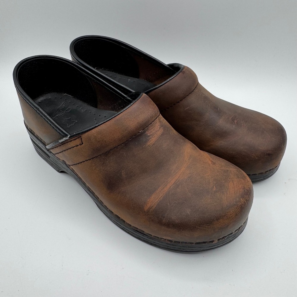 Dansko Professional Oiled Leather Clogs Brown 42 Womens 11.5-12 Mens 8.5-9